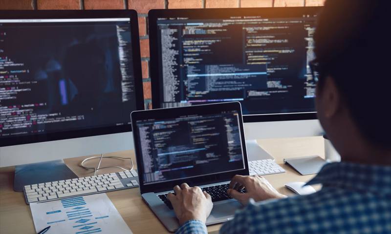 数据科学选型:R与Python如何赋能桂阳县网站建设?